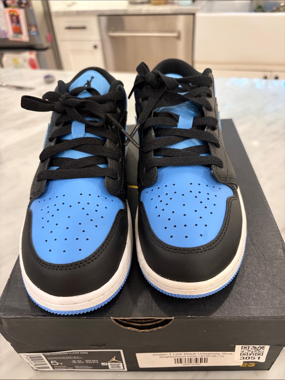 Jordan Kids Low-Top Sneakers - Black & University Blue